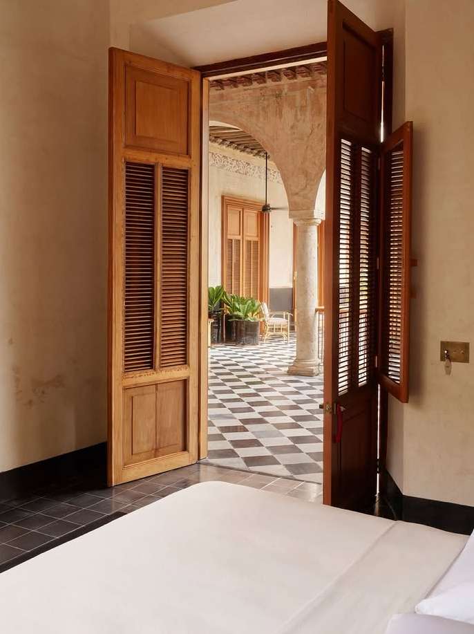 Hotel Sevilla |  Mar. 26