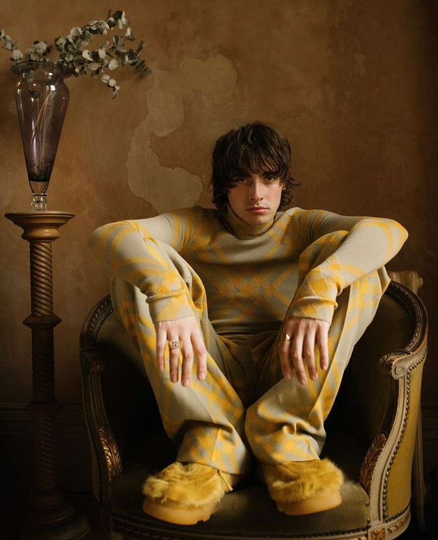 Behind The Blinds |  Oct. 23