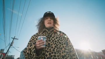 Susie Essman for Marc Jacobs Spring 22 Camp...