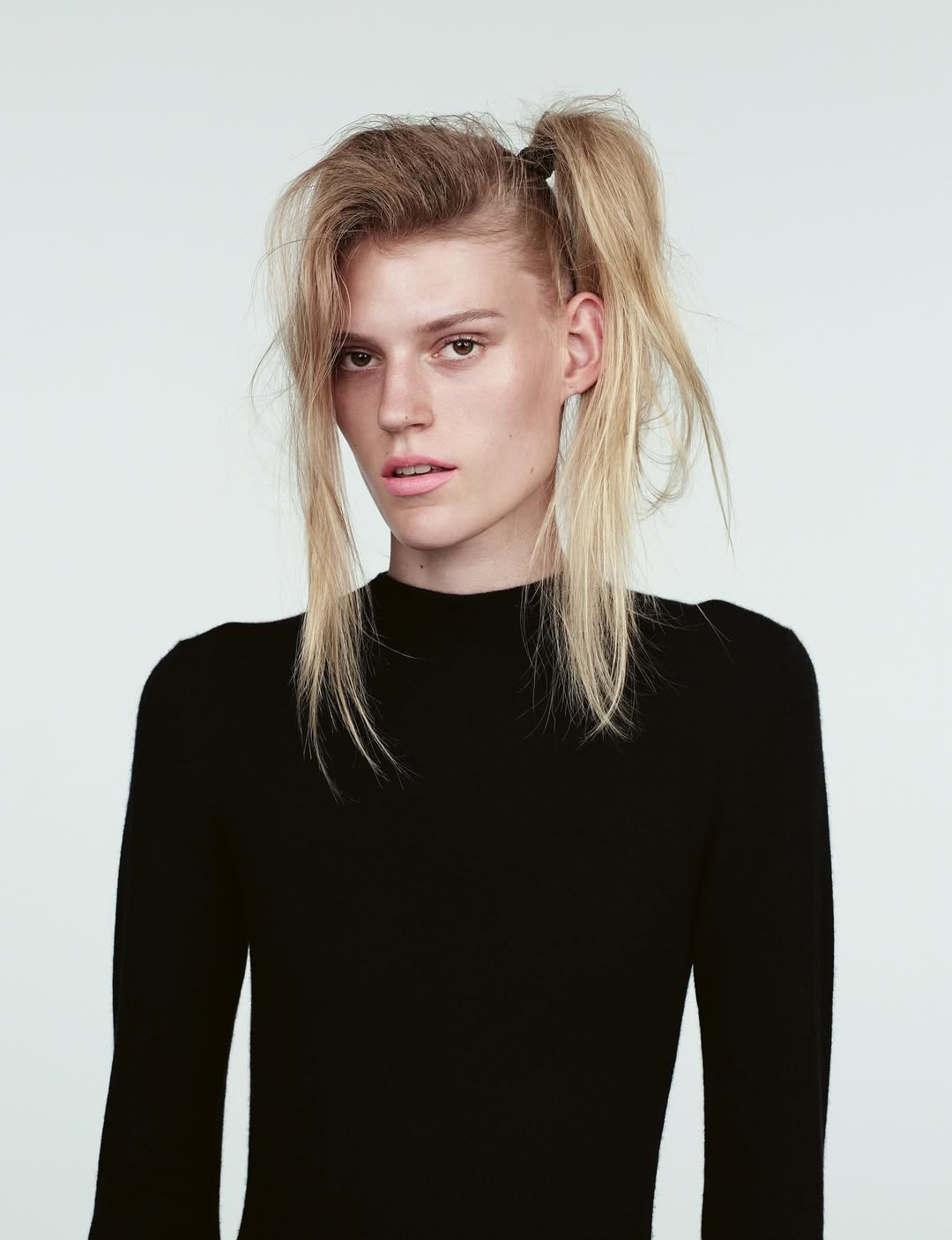 AnOther Magazine Issue 49
Willy Vanderperre
Olivier Rizzo
2025