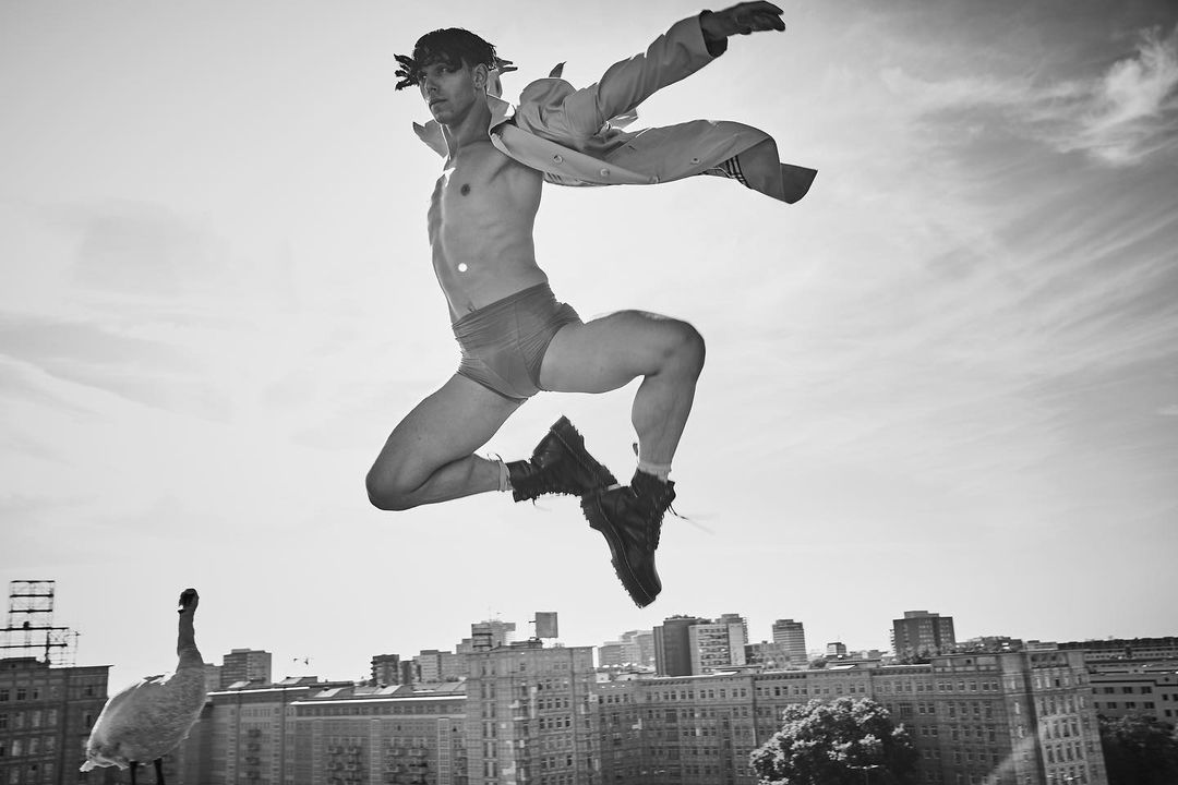 Sleek Magazine |  Jan. 23