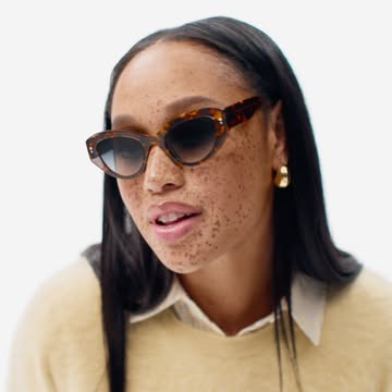 <a href="/heather-hazzan">Heather Hazzan</a> X Warby Parker <span style="text-transform: none; white-space: nowrap;">Oct. 25</span>