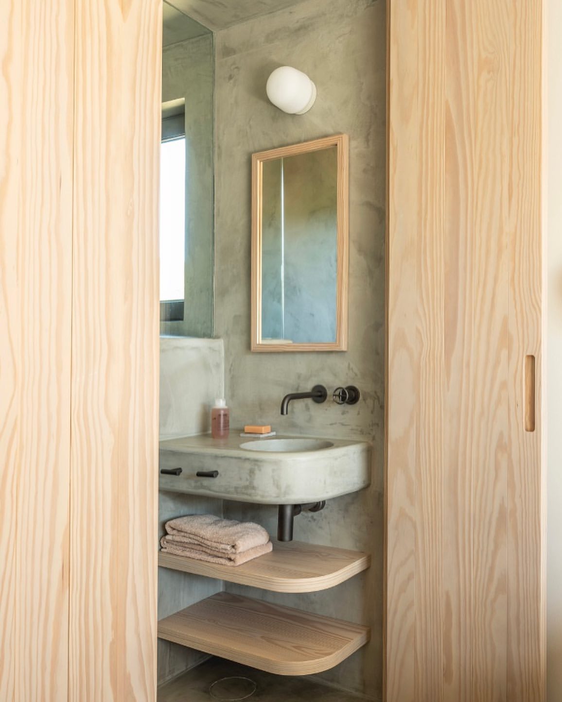 MilK Magazine |  Nov. 21