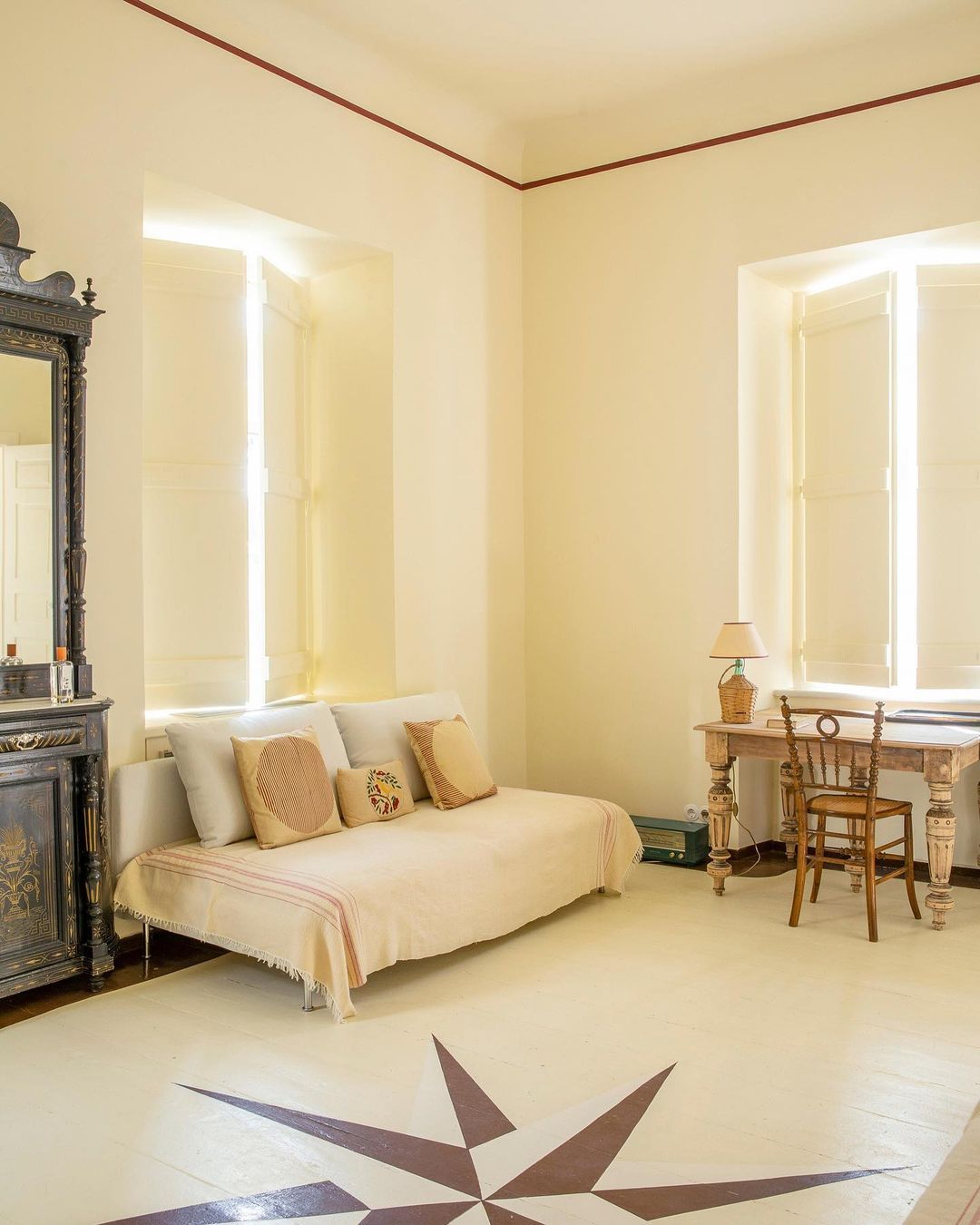 MilK Decoration |  Jun. 22