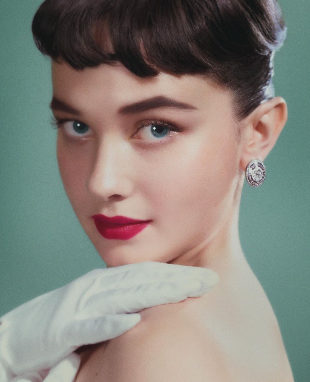 V Magazine |  Nov. 23