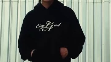 engLAnd @representclo campaign shot @flashb...