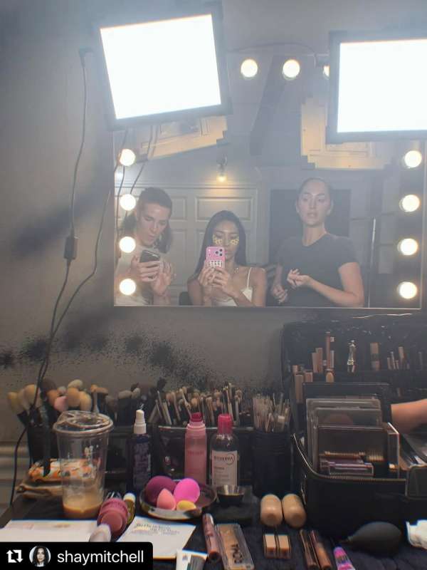 Fun day with @shaymitchell @flashbx.studio ...