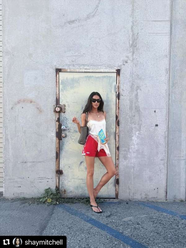 Fun day with @shaymitchell @flashbx.studio ...