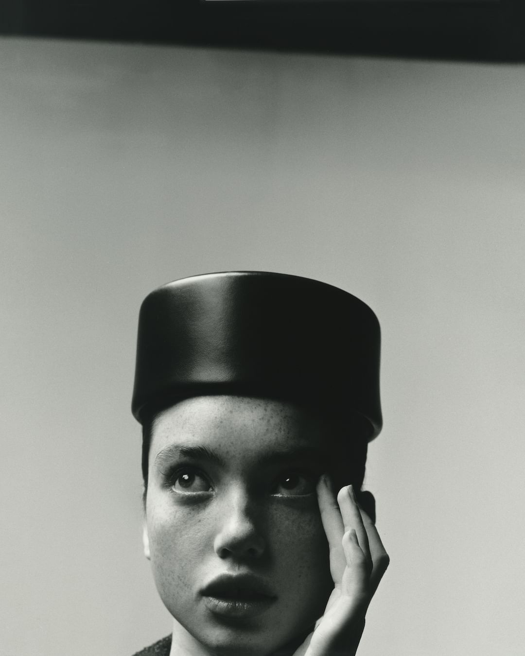 SILHOUETTE |  Mar. 24