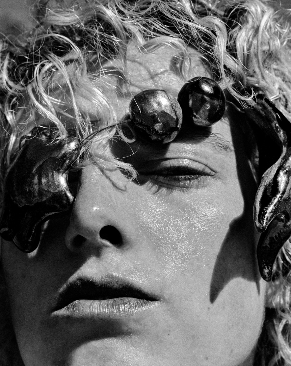 Maud Rallière X MERDE Magazine Aug. 25