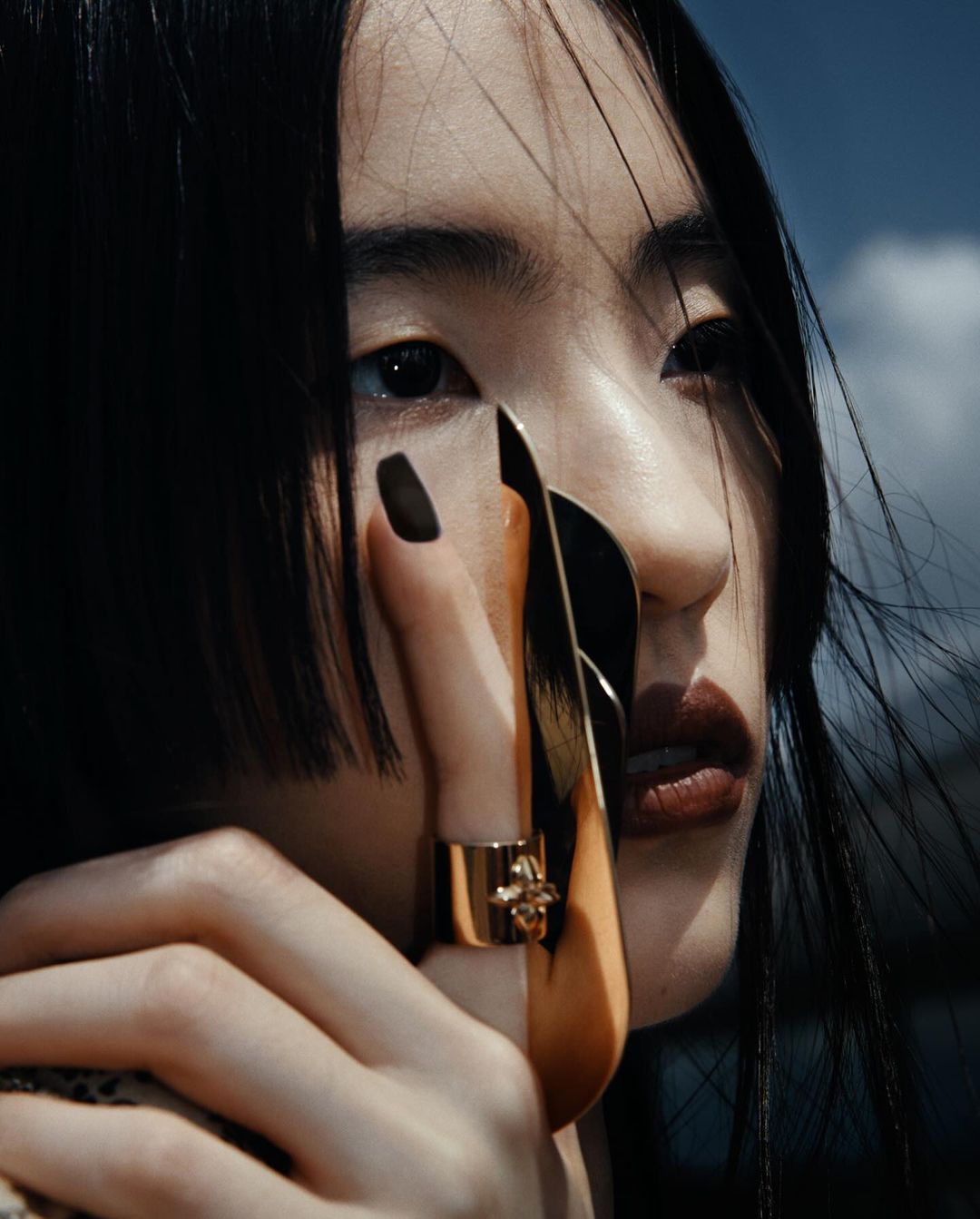 Harper's Bazaar Singapore |  Dec. 23