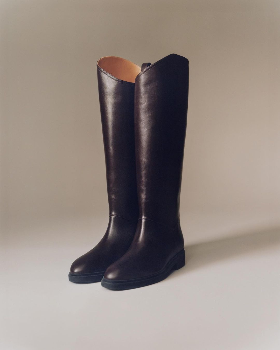 Loro Piana |  Aug. 23