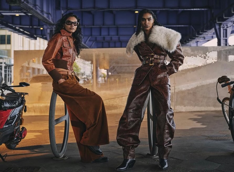 The inaugural issue of @NumeroNY shot by @frenchgold with @iancogneato and @mrphiliputz . 
Talent: @sha.anti @vxlone_hawks @medi_oj @noahlbrown
@simoneembrack
Photo Assist: @maxbernetz
Photo Assist:
@ameliaameliahammond
Photo Assist: Steven Rodrigues
Digi Tech: @mike_skigen
Stylist: @iancogneto
Styling Assist: @gregemmanuell
Styling Assist: @davidingrammm
Makeup Artist: @makiryoke
Hair: @petergrayhair
Casting: @jsmlv.practice
Editor In Chief @mrphiliputz
VP of Creative: @oliviawindisch Fashion Director: @alexgfisher
Managing Editor: @mr_cristobal
Executive Producer: @mpacetx
Production: @Henstoothproductions @double_n_tondre @brennasmit @snakegarcia_ Emily May, Alana Amram Studio: @16beaverstudio