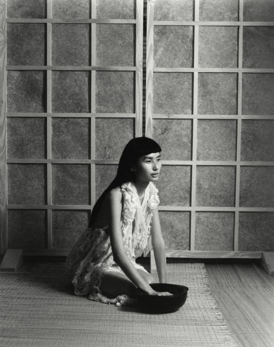 @ashishisshah photographed these beautiful handwoven fabrics for @p.e.l.l.a developed from a single block of fabric and painstakingly hand-rolled and blind-hemmed.
Scan, Dev & Print @mccarthymoon1 @labyrinth_cos
Assisted by @rishik.jar