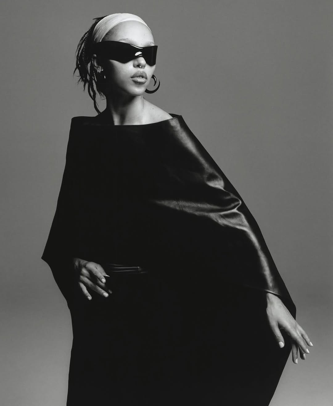 @fkatwigs photographed by @louiebanksstudio for EL...