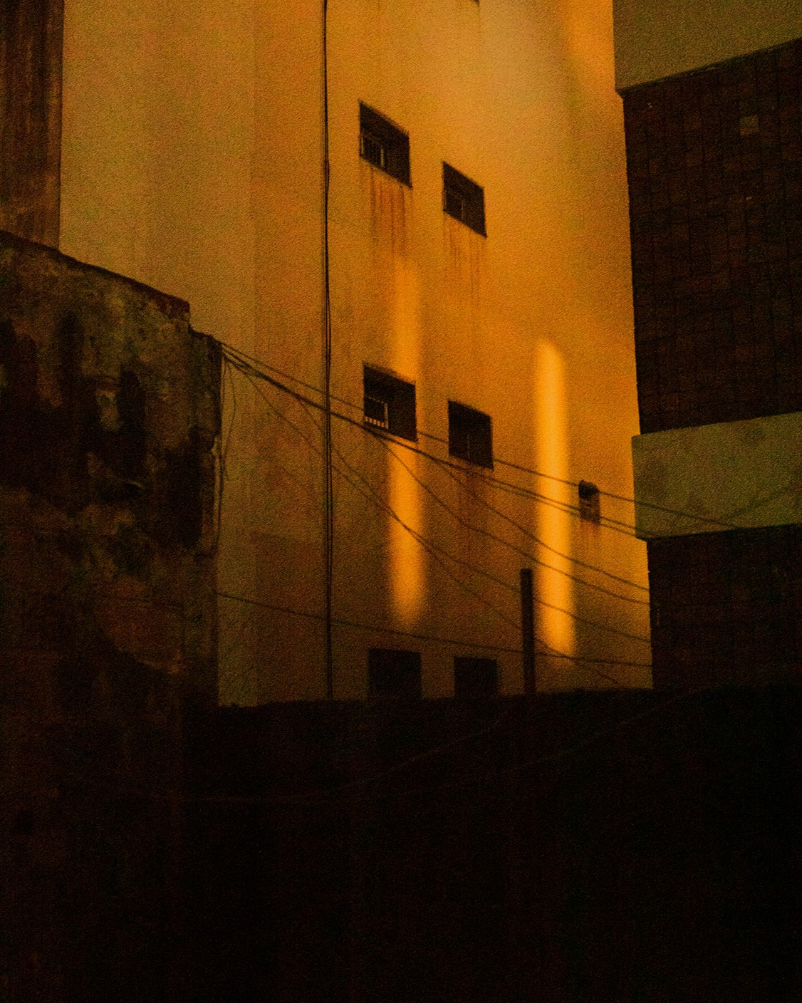 @nolwennbrod ’s photographic series "Le temps de l'Immaturité" - on view until December 20 at @galerie_c - portrays youth whose bodies navigate the discomfort of political and social tensions. Following in the footsteps of Polish writer Witold Gombrowicz (1904–1969), from Poland to Argentina via Paris and Vence, she grounds her work in his guiding notion of the Time of Immaturity.

Rooted in contemporary social realities and in the long memory of history, her photographs reveal a present where immaturity unfolds in action. Memory and pain surface on the skin of those she portrays, in subtle and complex ways.

Her images fuse sensitivity, desire, and sensuality into a shared present marked by both rawness and grace. Religious ecstasy mingles with intensity; violence brushes against softness.

Brod’s practice is one of tact—a way of seeing without intrusion. Her gaze, both caring and direct, approaches closely enough to reveal without wounding.

printing by @granondigital 

This Thursday at 6 p.m., a roundtable discussion will be held with the artist and Nathalie Herschdorfer, director of Photo Elysée.