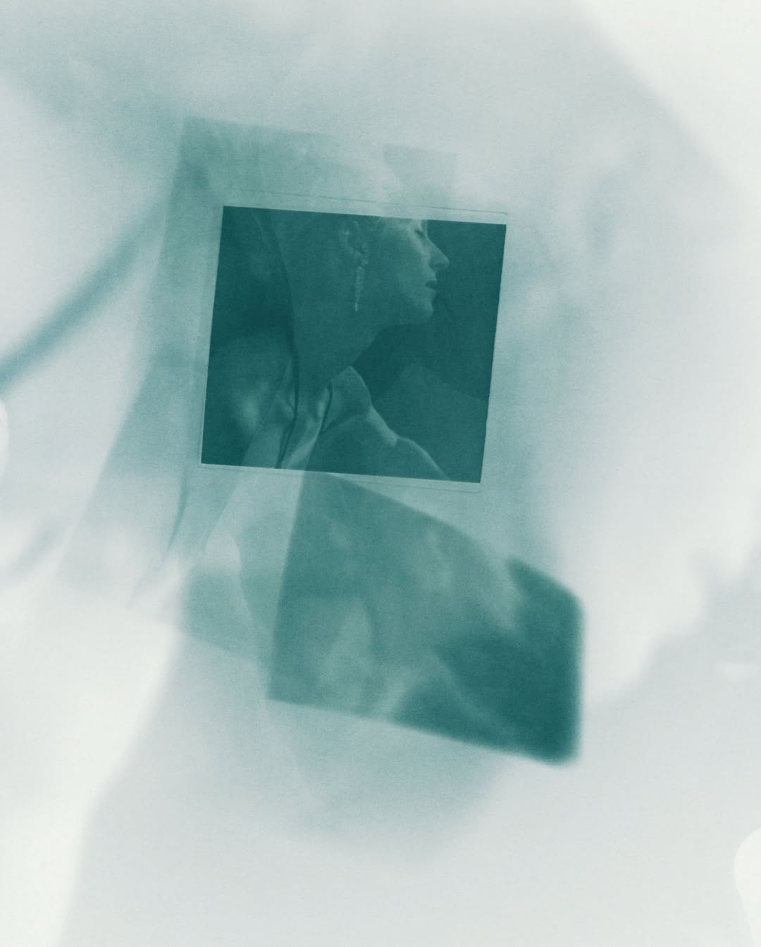 @_hugomapelli develops a visual language at the crossroads of tradition and experimentation. Working in his Paris darkroom, he merges historical photographic processes with contemporary tools to produce singular images. Moving between film and digital photography, photograms and videograms, he captures shadows, distorts techniques, and creates a body of work that is graphic, vibrant, and rich in materiality - where abstraction and fashion photography converge within a distinctive artistic vision.

In collaboration with Saint Laurent Rive Droite, Hugo Mapelli presents a solo exhibition in Paris from January to March 2026, accompanied by the publication of Fanzine no. 21, edited by @anthonyvaccarello 

@ysl  @saintlaurentbabylone 
@leadwdo  @monsieurlagent  @romstiv 

printing by @granondigital