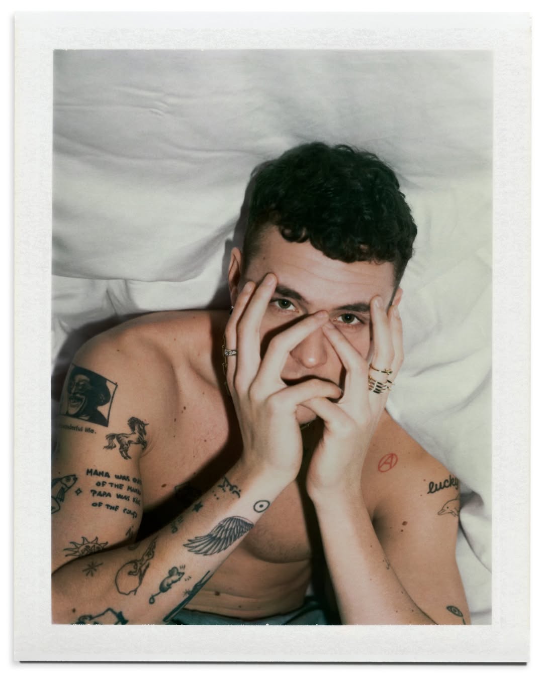 @theolefoll ’s photograph on the cover of Issue 20 of @behindtheblinds magazine.

hi-res scanning & grading by @granondigital 

Model @aron.piper 
Photographer’s assistant: Luca Iani Hernandez
Jewelry by @tiffanyandco 
Styling by @tomturian 
Styling assistant: @alimshs 
Editor-in-Chief: @badmickey 
Casting by @imagemachine_cs 
Production by @sswango 
Grooming by @euscissors 
Production assistants: @ratacosturera_ @avgaavgaavga