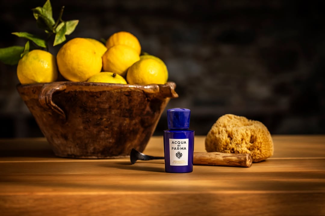 Bergamotto La Spugnatura @acquadiparma
A documentary by @polbaril
retouching and grading @granondigital
agent @julianmeijeragency
production @amazedbyproduction
A Crafted Limited-Edition from a centuries-old extraction technique preserved by a select few artisans in Calabria.
Skillful gestures passed down through generations, where the essence of bergamot is manually extracted using a natural sea sponge.
A singularly hand-crafted Eau de Parfum, rich and lively, revealing its nuances in full vibrancy. Featuring a soft rounded bottle cap with a hand-finished organic effect, designed by @lauragonzalezofficiel
#AcquadiParma #110anniversary #LaCaletta #BergamottolaSpugnatura