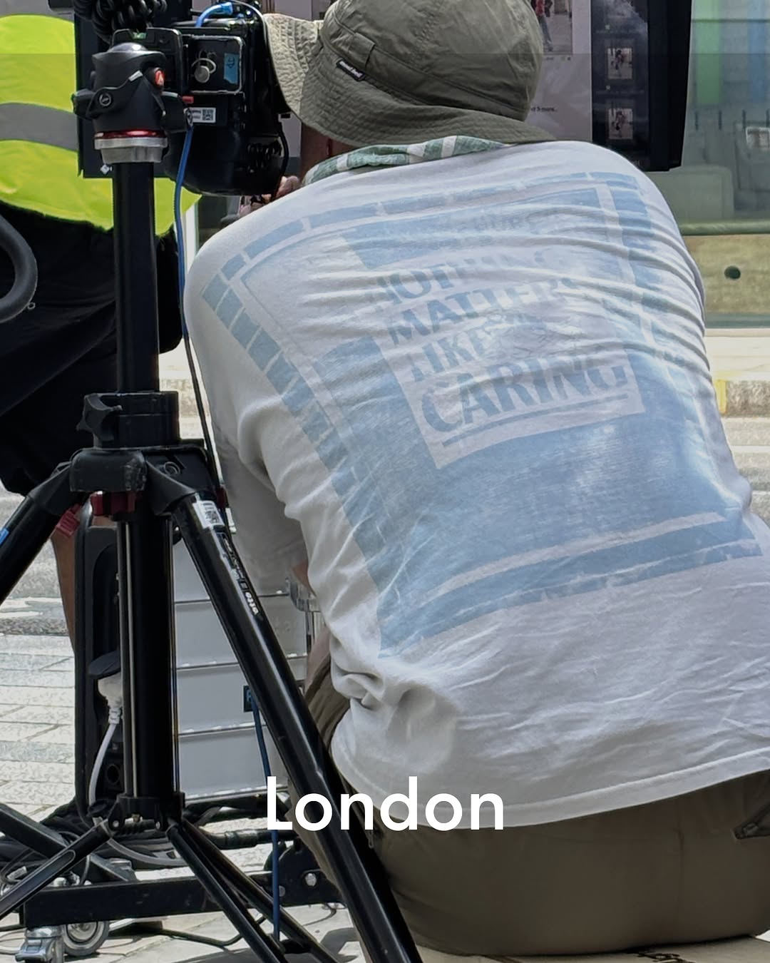 Four cities. Ten iconic styles. 170 people
documented by @jack_______day  for @burberry 

one month digit'op worldwide trip, grading & retouching @granondigital