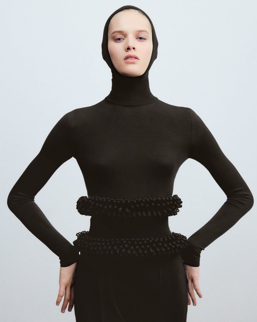 ALAÏA WINTER SPRING 2027 COLLECTION
shot by @mariedeteneuille
@maisonalaia @mr_carlos_nazario @patmcgrathreal @anthonyturnerhair @laiabonastre 🖤
post production @granondigital