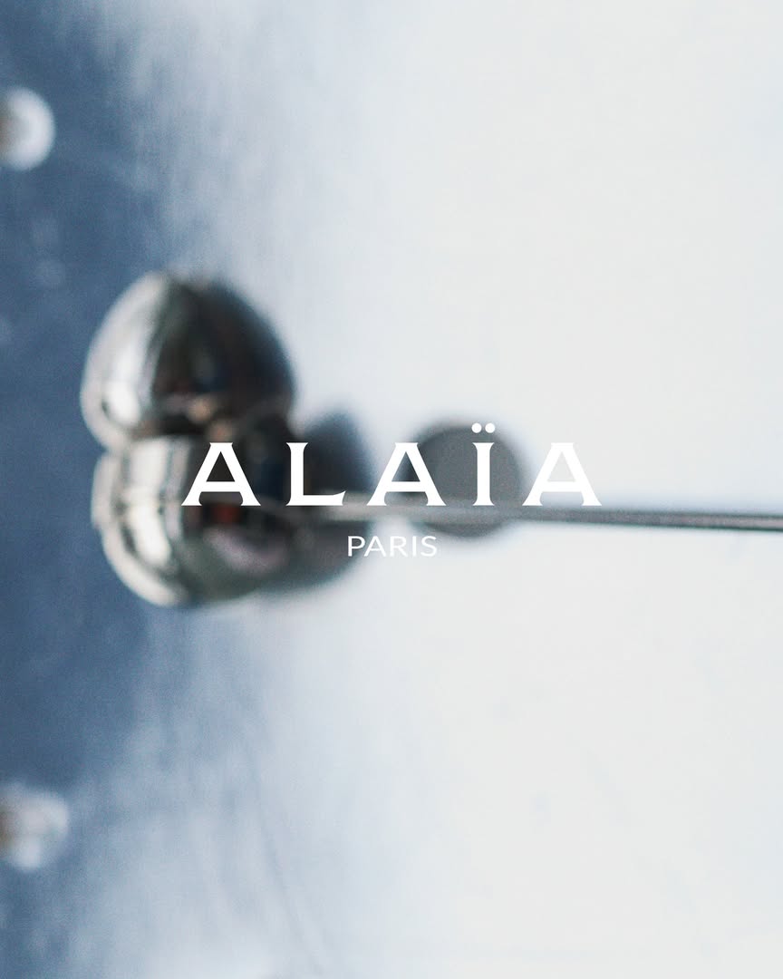 ALAÏA WINTER SPRING 2027 COLLECTION
shot by @mariedeteneuille
@maisonalaia @mr_carlos_nazario @patmcgrathreal @anthonyturnerhair @laiabonastre 🖤
post production @granondigital
