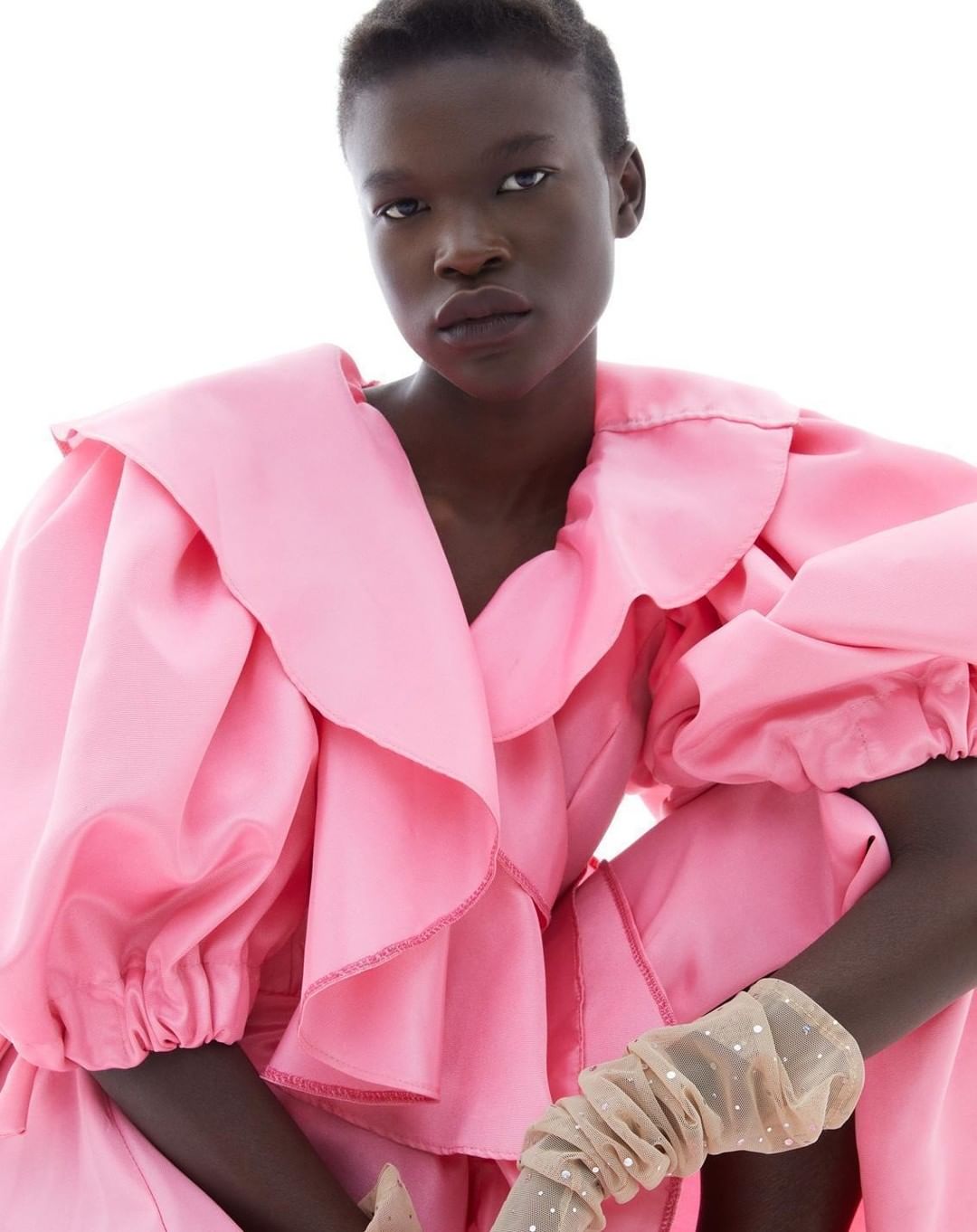 Iris Covet Book |  Feb. 22