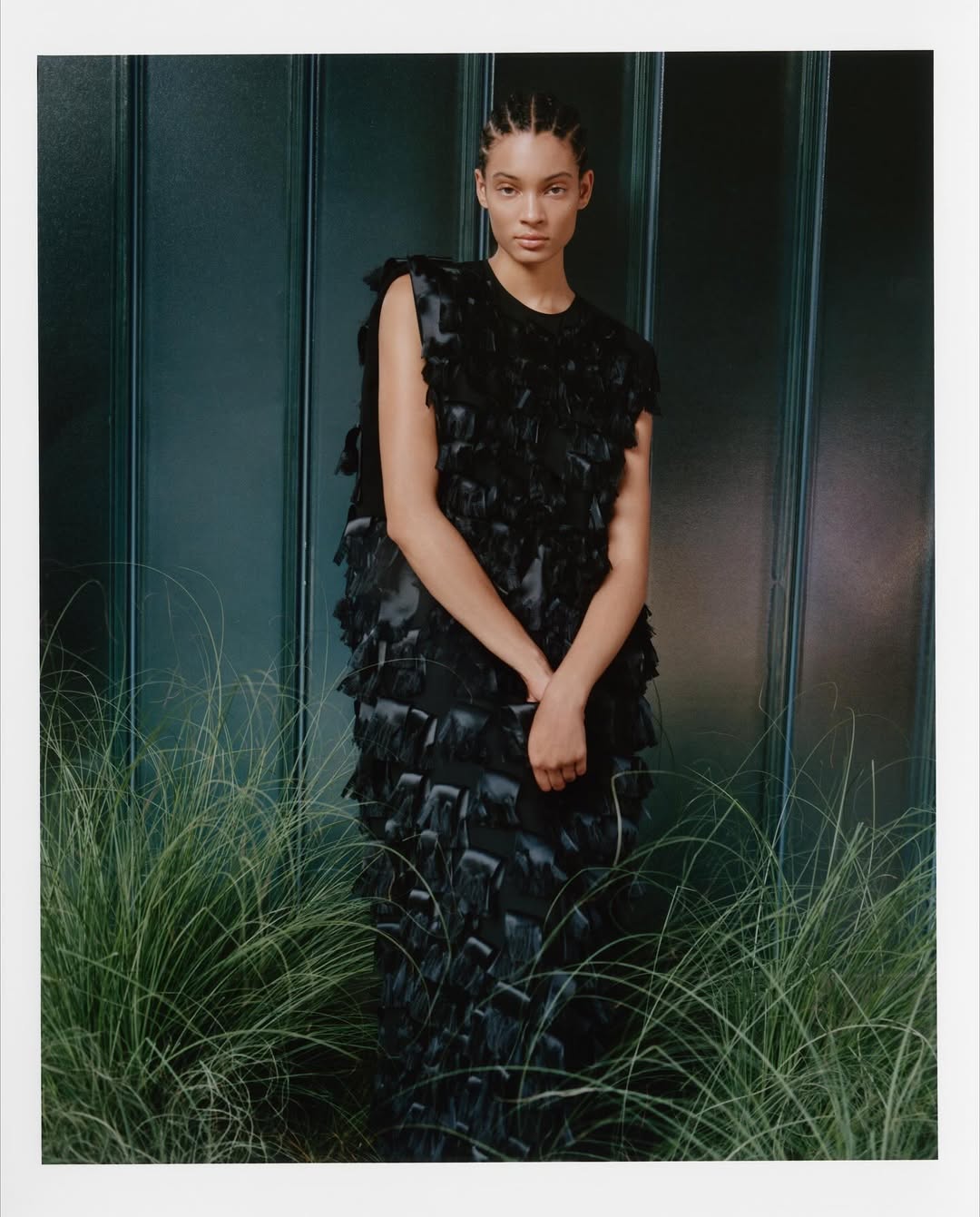 @hube.magazine 

photographer: @javiercastan 
model: @alizamariejarmon 
stylist: @benperreira 
makeup: @alexlevymakeup 
hair: @anjiebhair
set: @commerciallyviable 
✨prod: @gtsprod @mcleanhaws