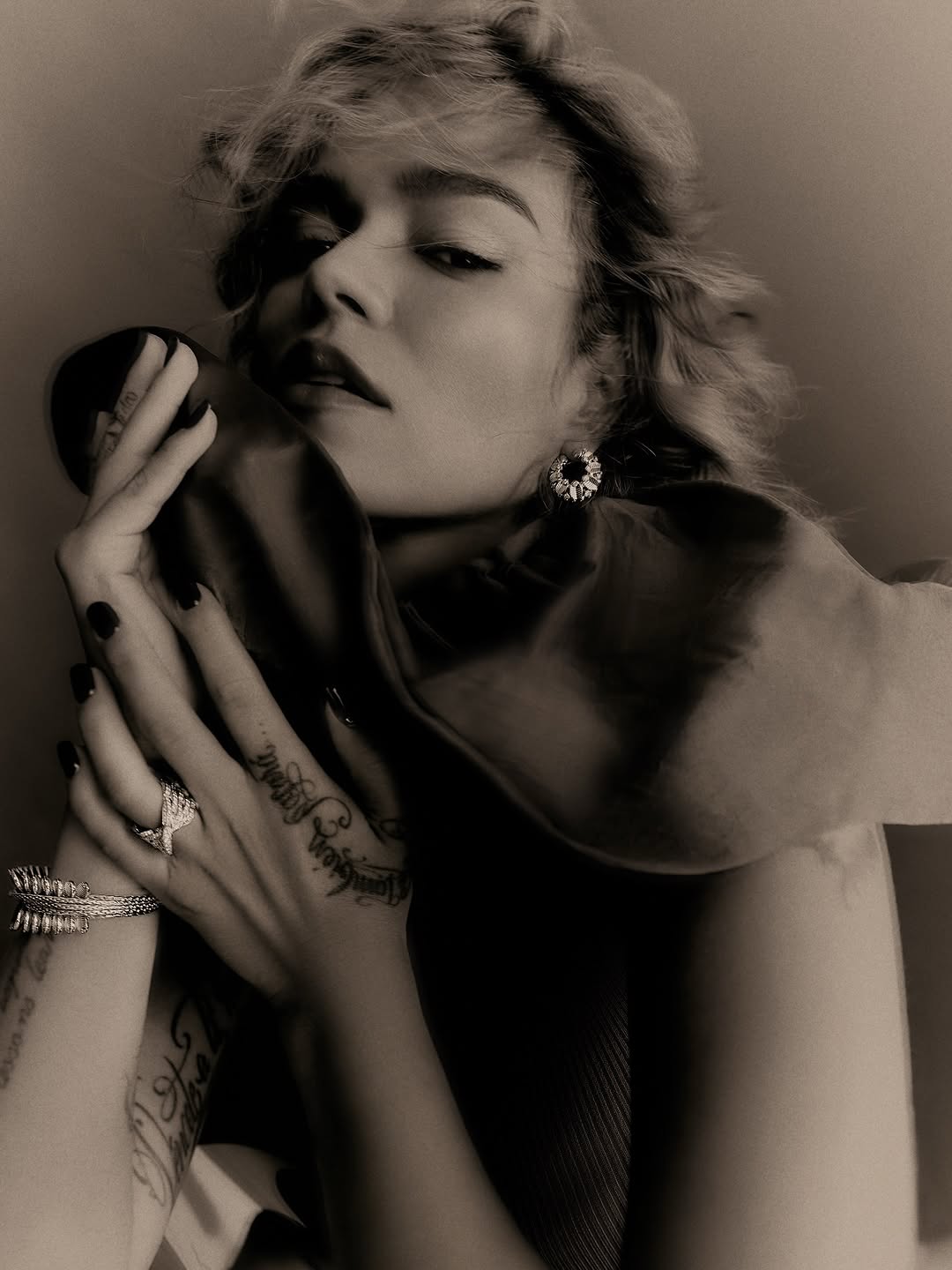 @karolg for @elleusa 