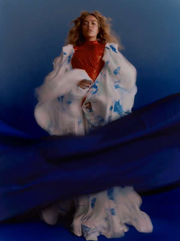 @karolg for @elleusa 