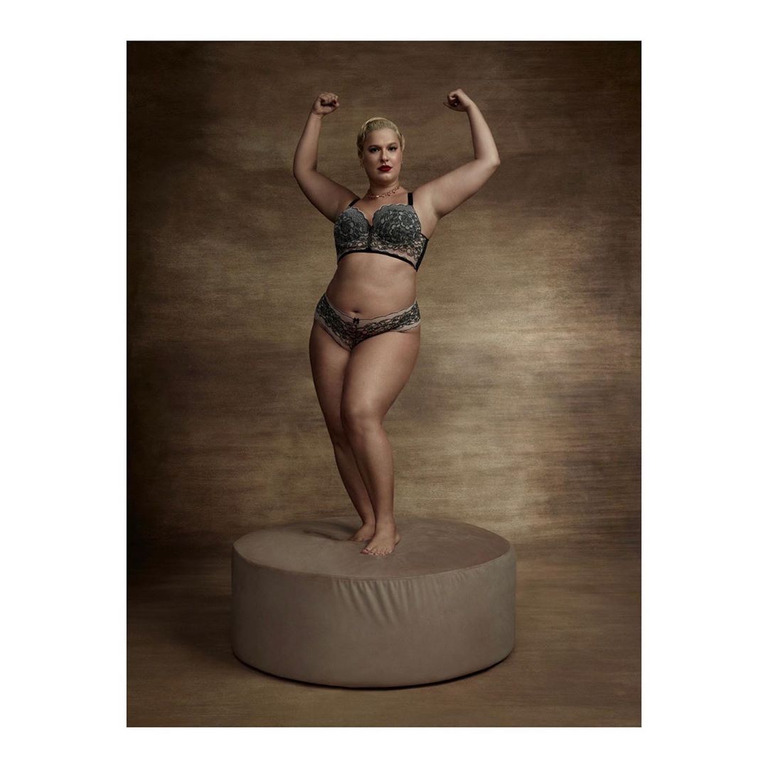 Loungerie |  Sep. 20