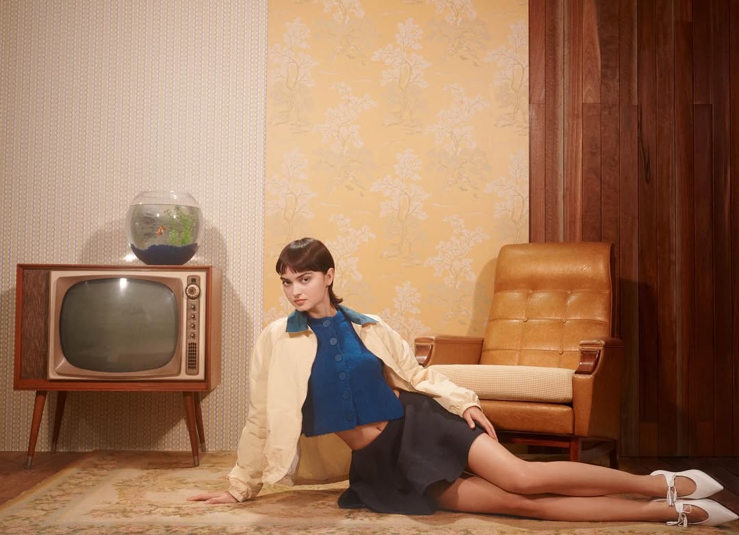 Bananas Clarke X Elle Australia Sep. 25