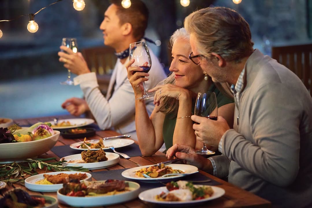 Diana Zalucky Nov. 25