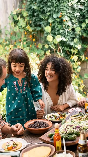 Diana Zalucky Dec. 25