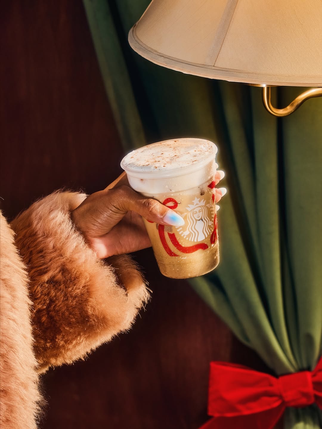 Jenny Huang X Starbucks Nov. 25