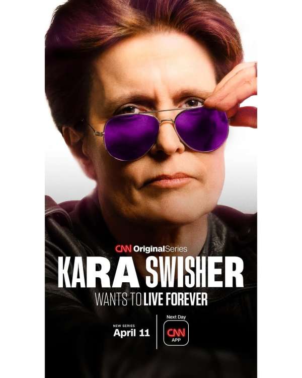 @karlfergusonjr photographs @karaswisher in...