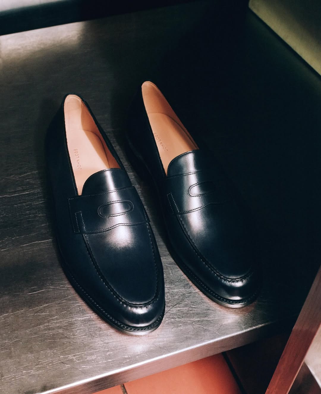 @johnlobb 75th anniversary of the LOPEZ loafer / / 
Thanks @davidmckendrickstudio @martinliesnard @ryanquinnjohnston @benmclaughlin 
Styling @stuartvwilliamson
Hair @stefano.chahid.mazzoleni 
Production @rachaelnell 

@jackson_boxer 
@williamcult 
@alfienickerson