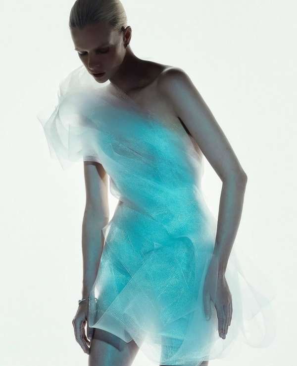 The @lever_couture Bride by @lessjaverlingi...
