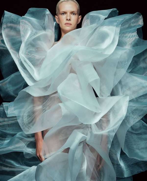The @lever_couture Bride by @lessjaverlingi...
