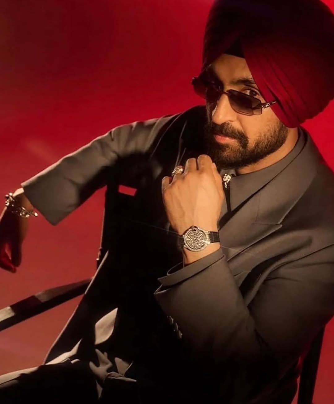 International pop stars @diljitdosanjh and @jacksonwang852g7 for @gqindia at @hubblestudio🙌🏼 

Shot by @ericraydavidson and produced by@zachyproducer +
@legersk
Stylist@mobolajidawodu
Makeup (Dilfit) @shannonpezzetta
Turban Stylist (Diljit) #GurpartabKang
Makeup (Jackson) #LeeHayeon
Hair (Jackson) #LeeHan
Catering @eat.bloodsweatandbutter