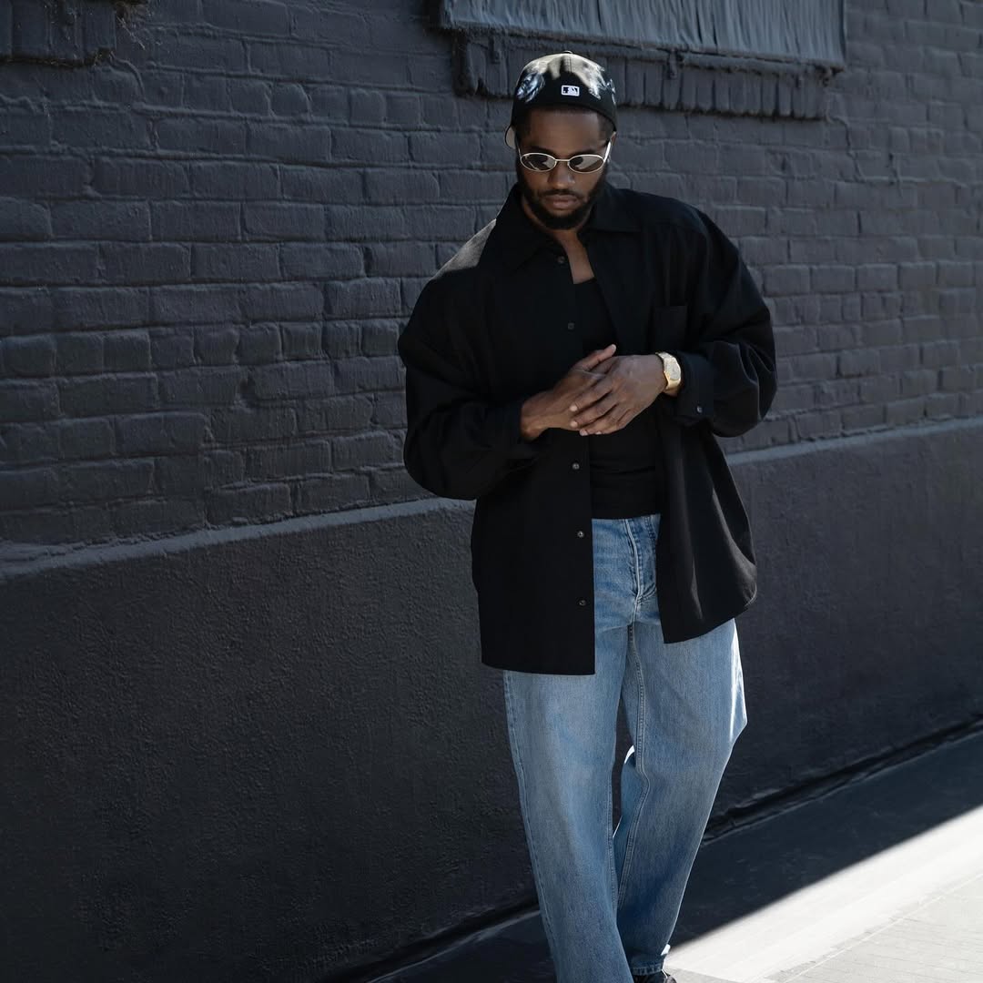Dave Free, Kendrick Lamar’s longtime creative partner, multi-hyphenate director, and cultural force shaping hip-hop’s vision. Shot here for @i_d at Hubble Studio🙌🏼

Talent: @davefree
Photographed by hendrik.schneider
Styled by @yashuasimmons
Written by Ben Dandridge-Lemco
Barber: @iamtrelljones 
Groomer:@steph.face
Nails: @nailsbyemikudo 
Set Design: @itsmyjello 
Tailor: #LydiaJakubowska
Production: @themorrisongroup 
Post Production: #TaylorUG 
Location: @hubblestudio

#hubblestudio