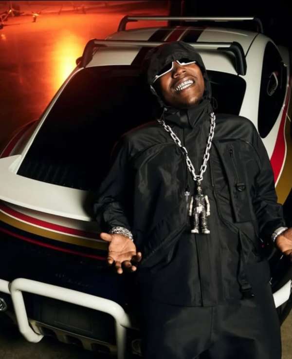 @dontoliver for @billboard shot at Hubble S...