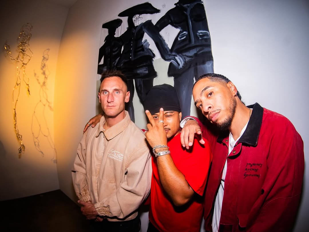 Last week we opened “MASCARILLA,” a solo exhibition by LA-based artist @baz. It was one of those nights that felt easy in the best way. Friends from across the industry, artists, and familiar faces all coming together, sharing space, ideas, and energy.
These are the moments that bring us back to why we started this in the first place. Grateful to everyone who showed up and made it what it was. Looking forward to what’s next. 

Video: @qualitydyl 
Photo: @zerothekid4