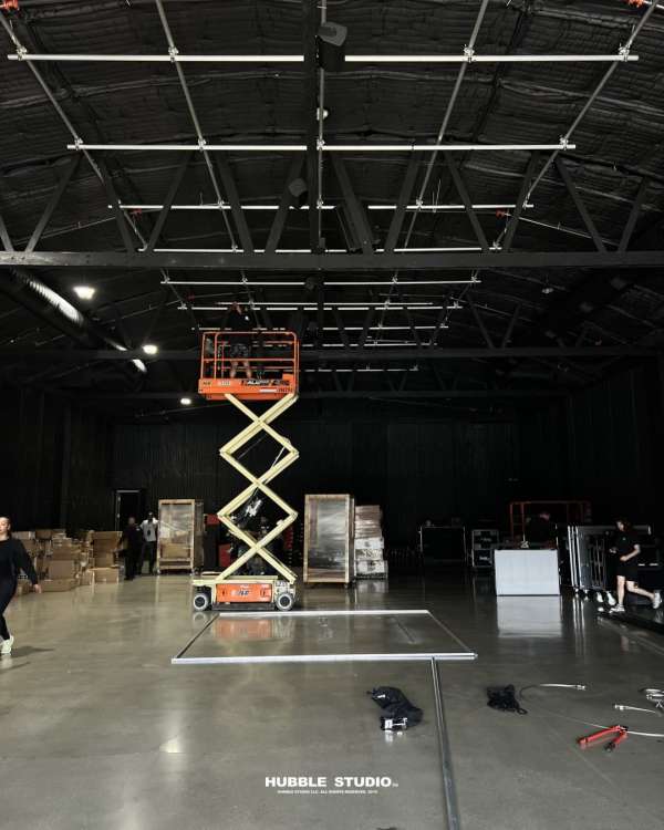 A glimpse into the everyday at Hubble Studi...