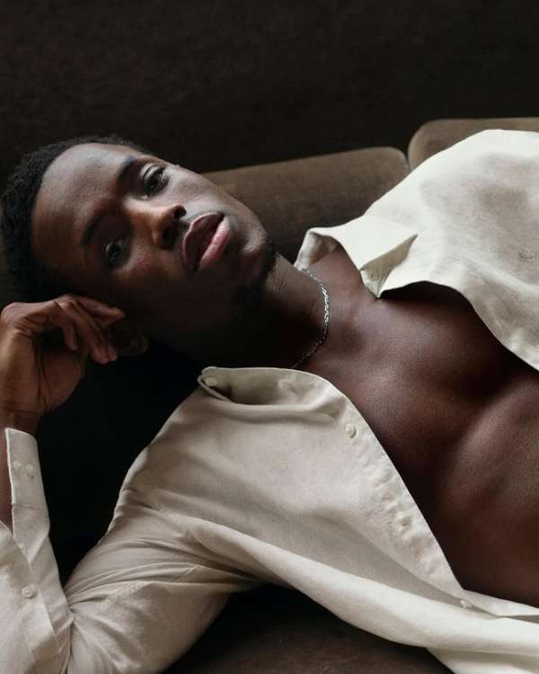 Calvin Klein Monochromatic Summer Collectio...