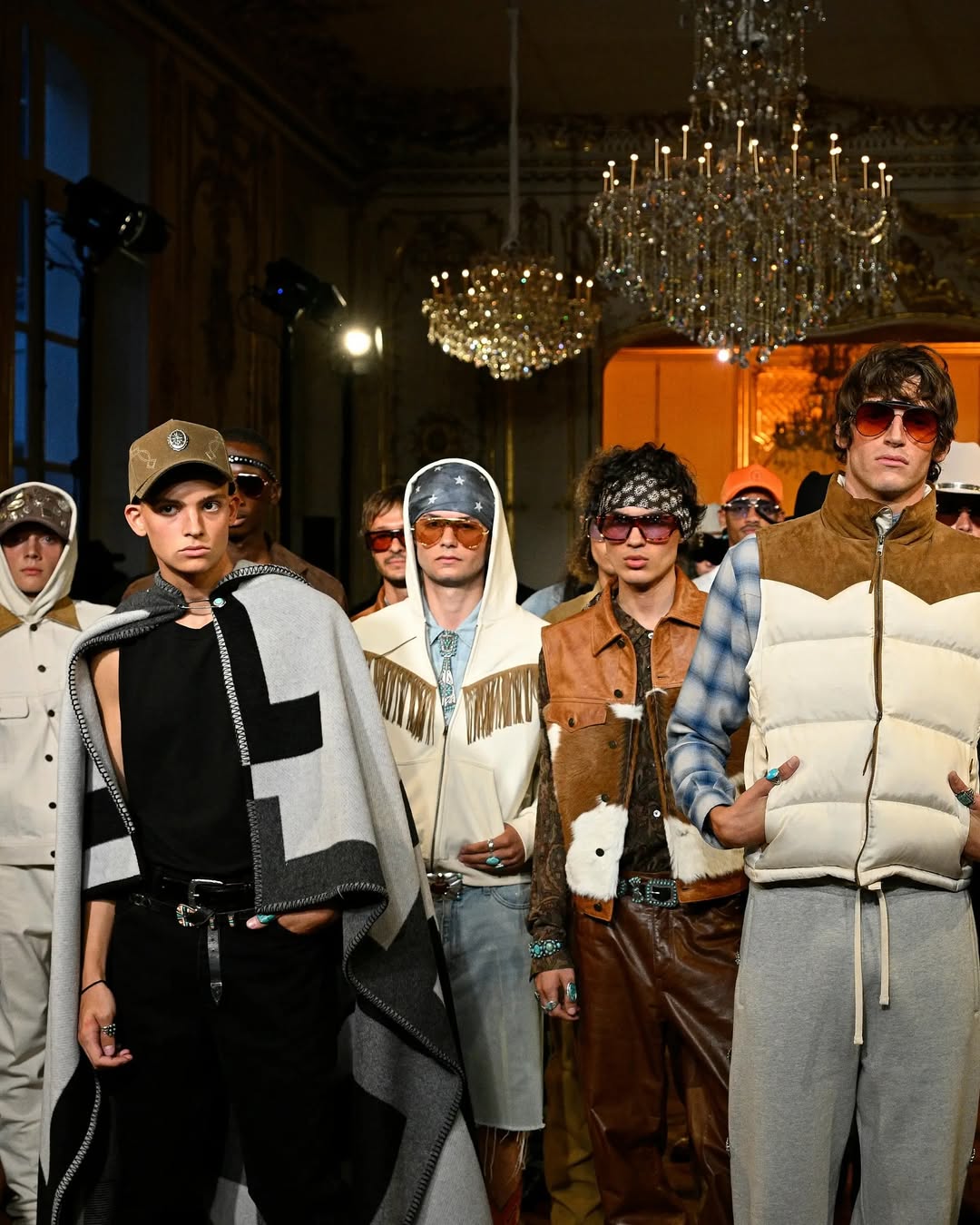 Yeehaw !
Had the chance to cast the first @postmalone collection 
@austinpostapparel 
Styling by @dfsablon ✨
Hair by @ryonarushima 
Makeup by @stephaniekunzmakeup 
Prod by @kitty_events 🐈🖤
Casting by @lyliamari and me