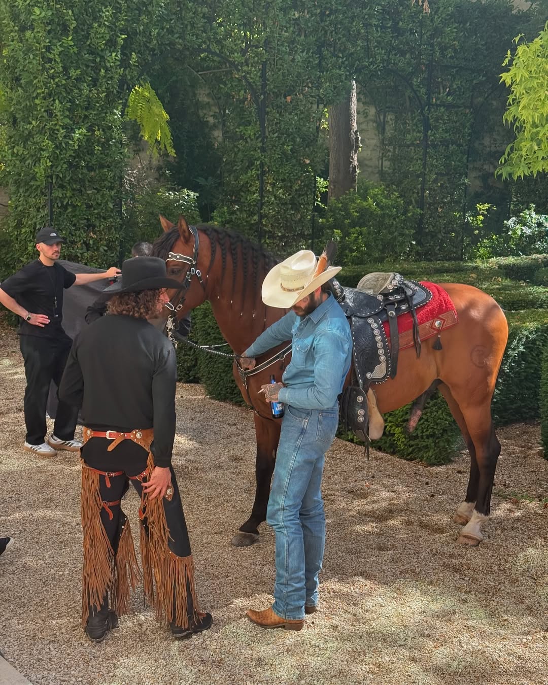Yeehaw !
Had the chance to cast the first @postmalone collection 
@austinpostapparel 
Styling by @dfsablon ✨
Hair by @ryonarushima 
Makeup by @stephaniekunzmakeup 
Prod by @kitty_events 🐈🖤
Casting by @lyliamari and me