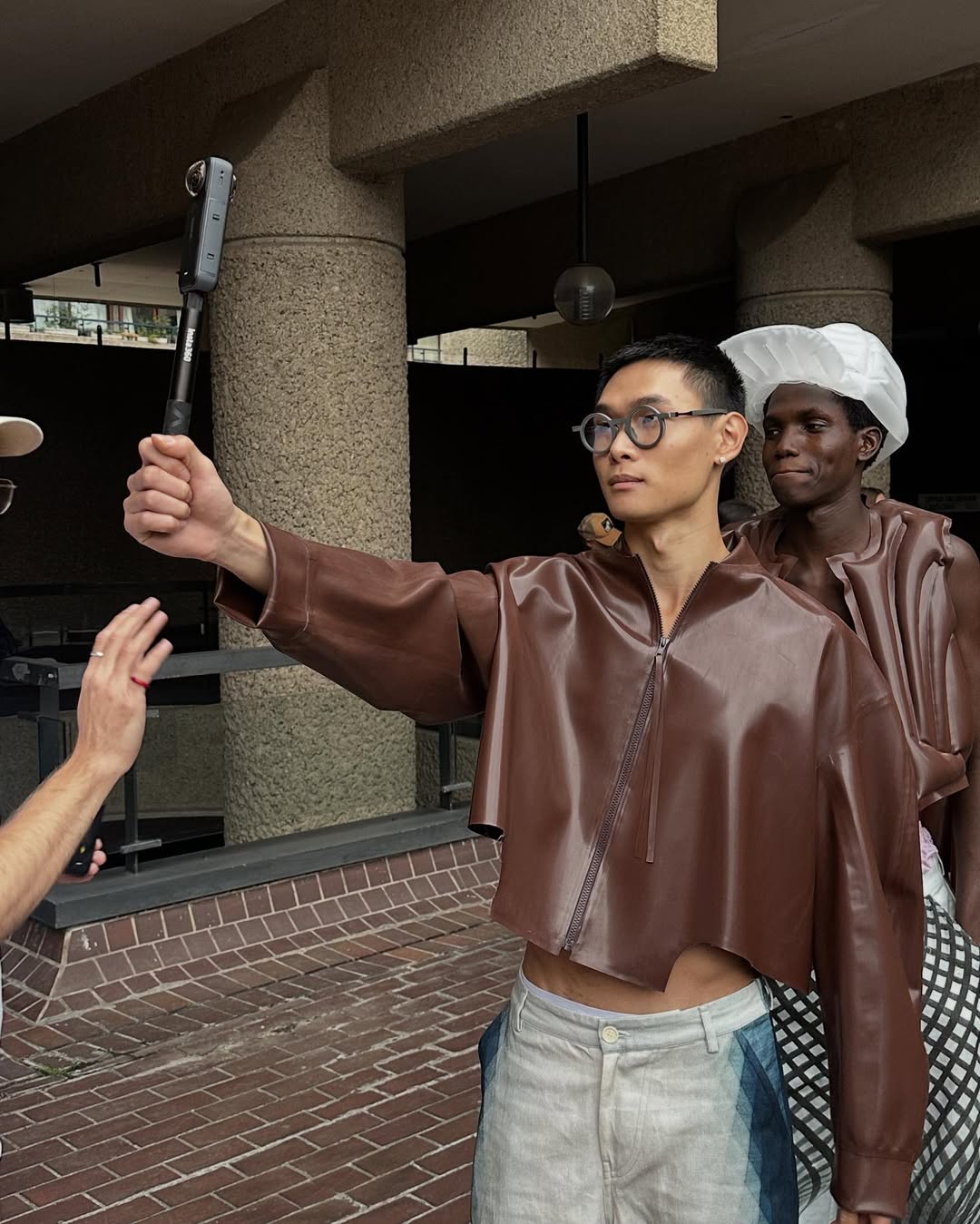 @harri_ks SS26 MUSEUM WEAR 

Casting: @lyliamari for @ikki_casting @walterschupfermanagement 

Creative Director & Stylist @jordannkelsey @canvasrepresents

Production @lockstudios @lockgroup

Music @sarathykorwar

Movement Director @benjaminjonsson_ 

Makeup Partner @bobbibrown

MUA @amyconway_mua

Hair Partner @revlonprofessionaluk

Hair Artist @danilogiangreco_hair

Skincare Partner @anua_uk @anua_global

Personal Care Partner @akt_ldn

Headwear @inflate_studio @inflate001

Runway Photography @_by_alexis @maisonmardimgmt