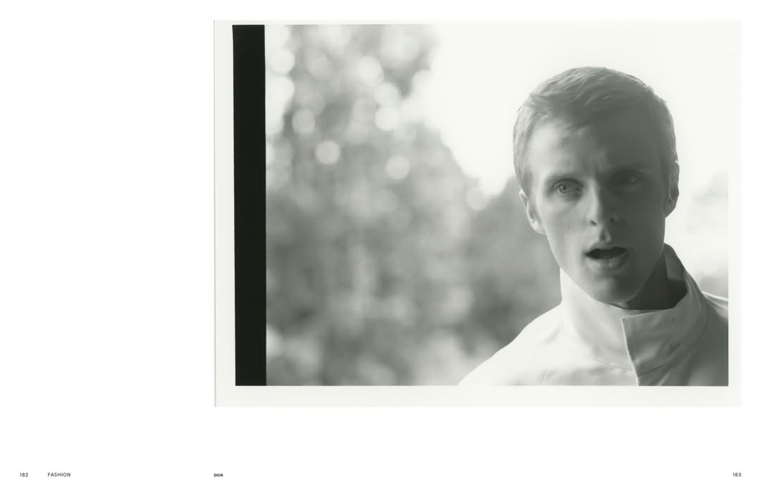 Between the Static @port_magazine Issue 37
Photography @suffomoncloa
Styling @mitchellbelk
Model @finnc23 
Casting @ikki_casting
Production @myselfproduction_paris