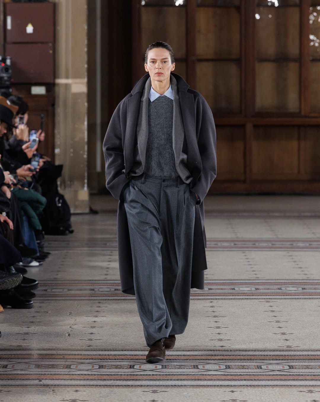 @ssstein_design FALL WINTER 2026 COLLECTlON
Styling @sh0tar0y
Hair @yujiokuda1012
Makeup @satokowatanabe.makeup
Casting @justdriverocky @ikki_casting
Show Direction @tomochika_komoriya
@visionsandparadox
Music @mouseonthekeys
Composer @daisuke_niitome
Music Director @yukihirohirae

Public Relations (International) @romcom.global
Public Relations (Japan) @mizumawataru @enkel_tokyo
Production @visionsandparadox @stationservice Coordination @norikoishizaka
Film Direction @atlantisfilmvideo
Art Director @m_smbetsmb @smbetsmb

#ssstein #FW26